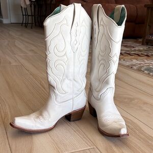 Corral Z5046 western boot (white)